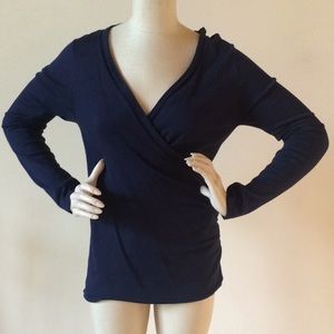 VENUS V-neck side buckle sweater